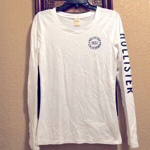 NWOT Vintage Hollister Long sleeve shirt. White/Navy Hollister Surf Company logo